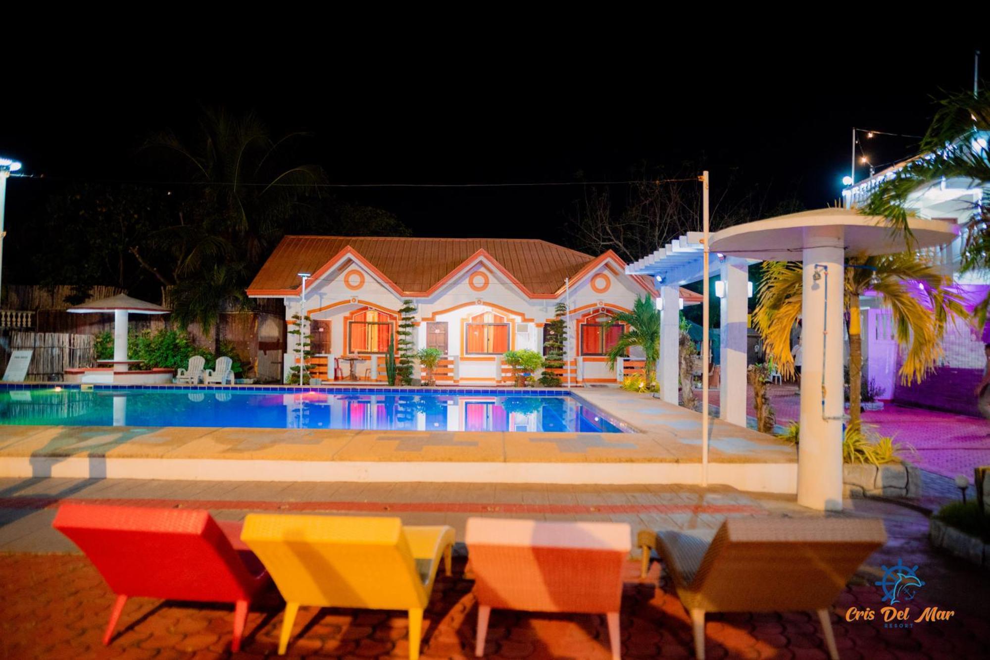 Cris Del Mar Resort Bolinao Extérieur photo